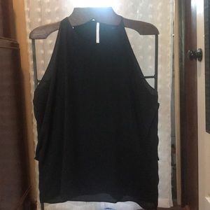 Size L lined top w/shoulders out. It’s elegant,